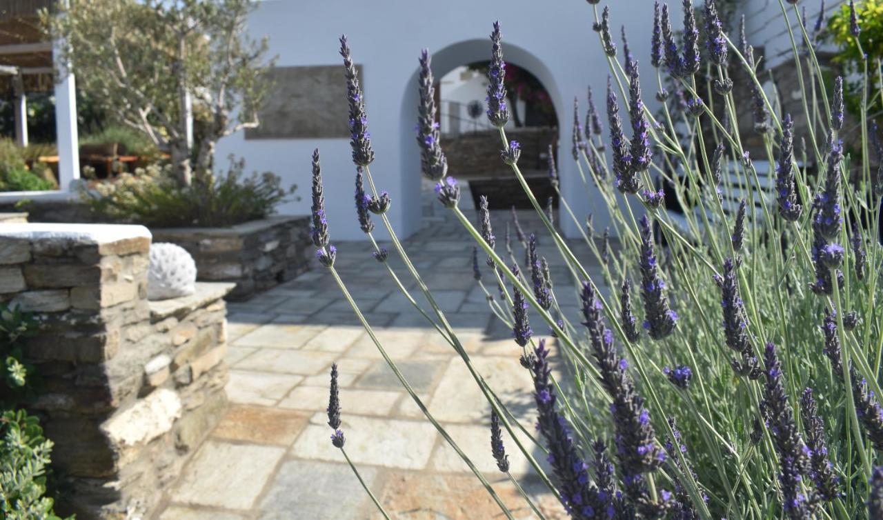 Ursa Major Suites Tinos Exterior foto