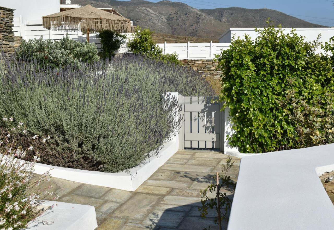 Ursa Major Suites Tinos Exterior foto